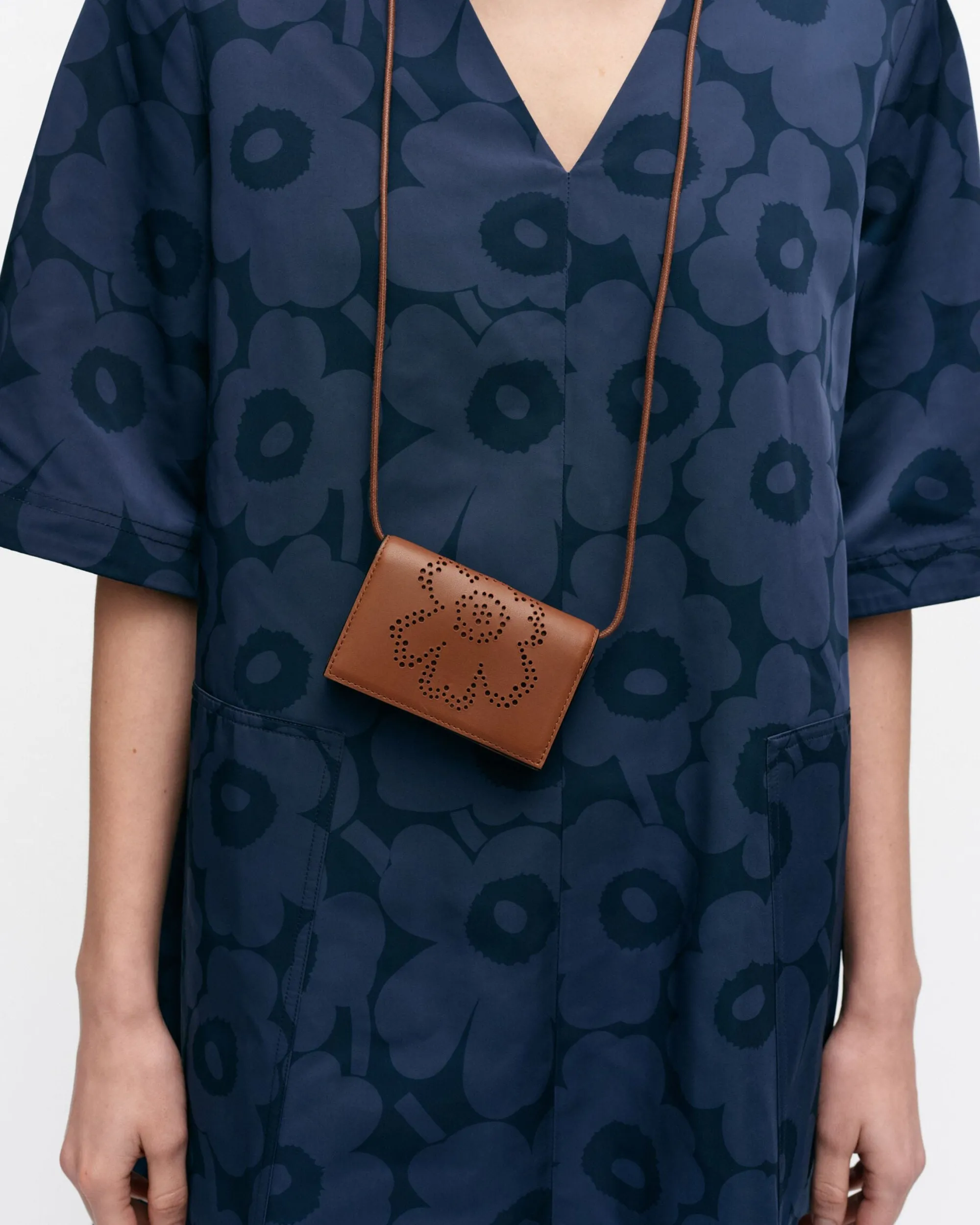 Asusteet Marimekko Kukkarot Ja Lompakot^Imprint Belt Wallet Unikko Vyu00F6Laukku